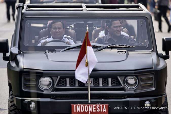Bukan Endorse Capres: Ini Penjelasan Jokowi Ajak Prabowo dan Erick ke Pindad