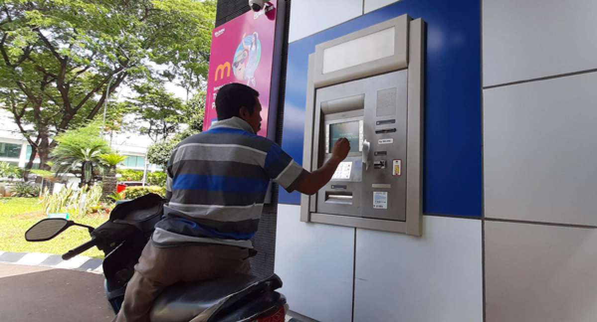 Jumlah uang beredar meningkat pada Februari 2020