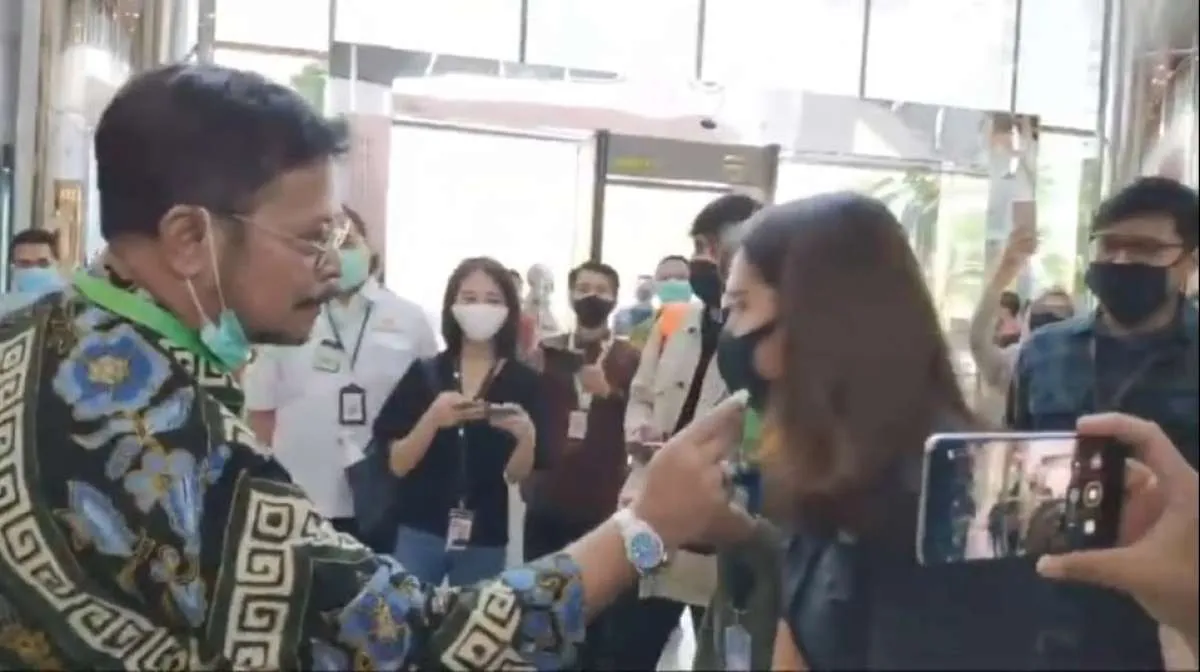 Kalung antivirus corona Kementerian Pertanian diproduksi massal, bagaimana izinnya?
