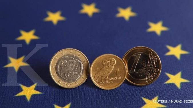 Euro menuju pelemahan mingguan kedua pagi ini