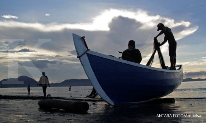 Nelayan Batang dapat bantuan mesin penyedot lumpur