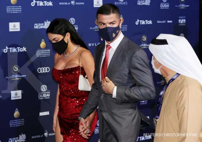 Georgina Rodriguez temani Cristiano Ronaldo hadiri Global Soccer Awards 2020