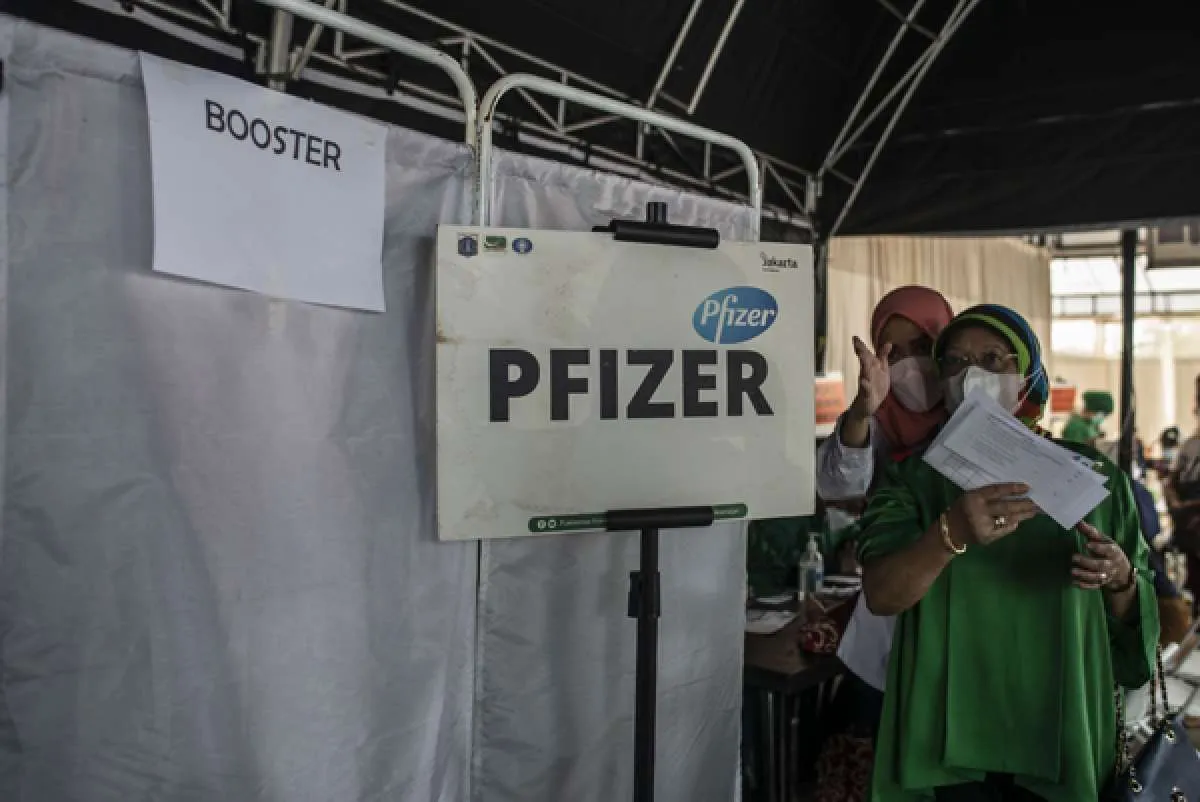Ingin Vaksin Covid-19 Booster, Cek Efek Samping dan Peringatan CEO Pfizer