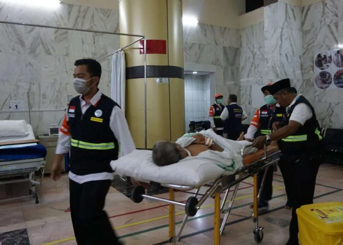 Tiba di Makkah, 1 Jemaah Haji Lansia Alami Gangguan Paru, Kondisi Membaik