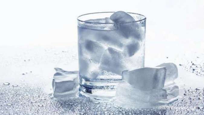 Manfaat dan efek samping minum air dingin untuk kesehatan