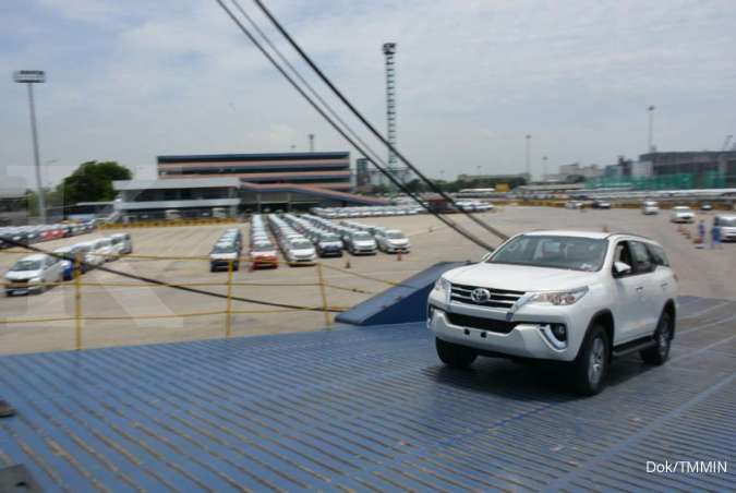 Lelang mobil sitaan pajak, Fortuner putih 2013, harga mulai Rp 190 juta
