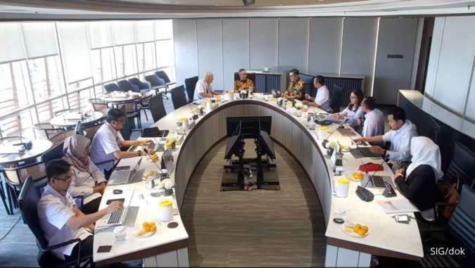 Strategi Semen Indonesia (SMGR) Dorong Penjualan di Tengah Permintaan Lesu