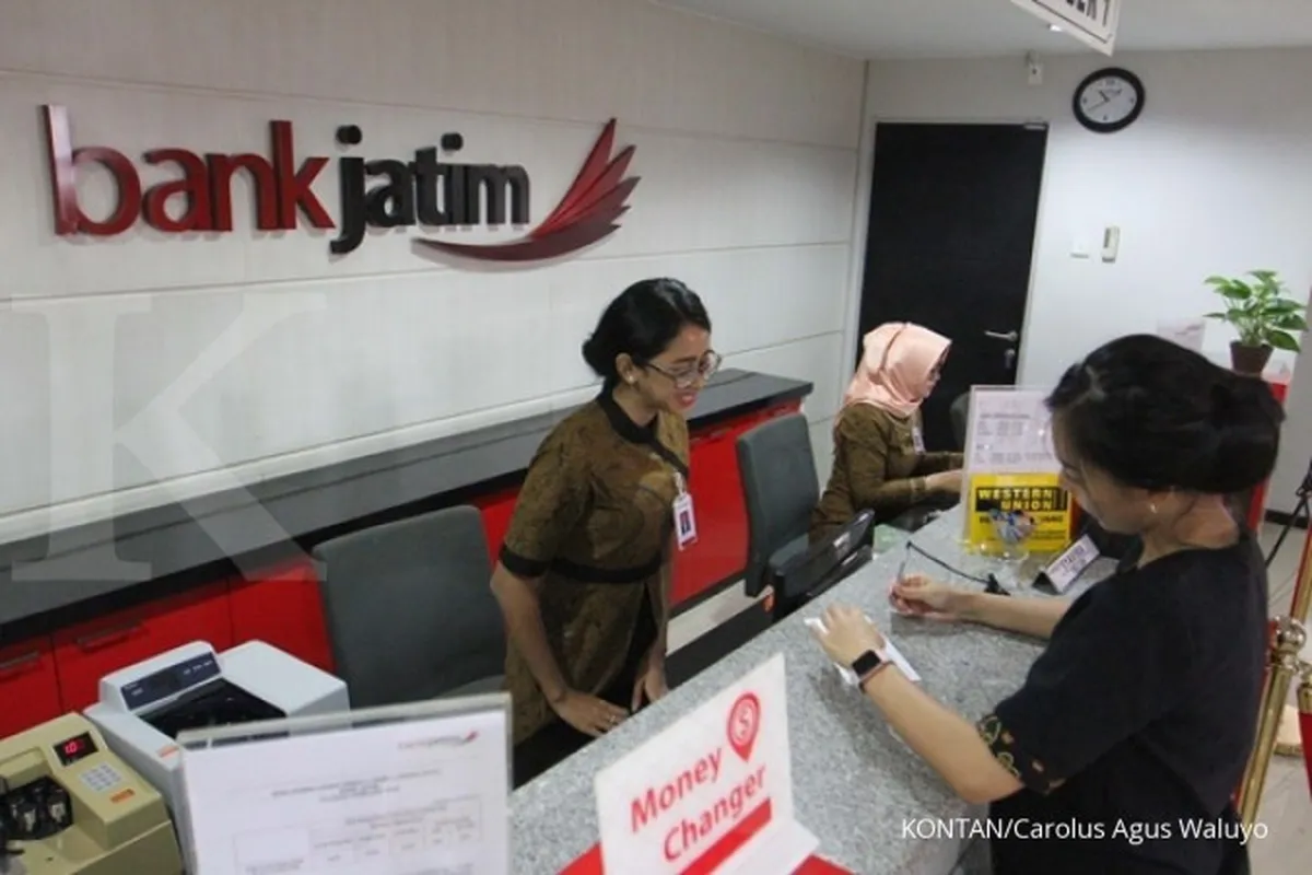 Kredit produktif bank menengah tumbuh mekar