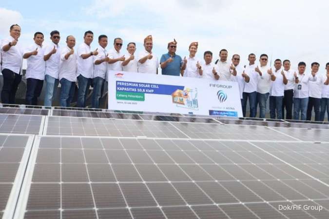 FIFGROUP Pasang Solar Panel yang ke-11 guna Dukung Energi Baru Terbarukan