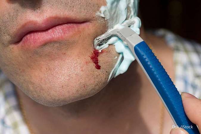 Bercukur Bikin Berdarah? Ini 4 Cara Simple Menghentikan Pendarahan Akibat Bercukur