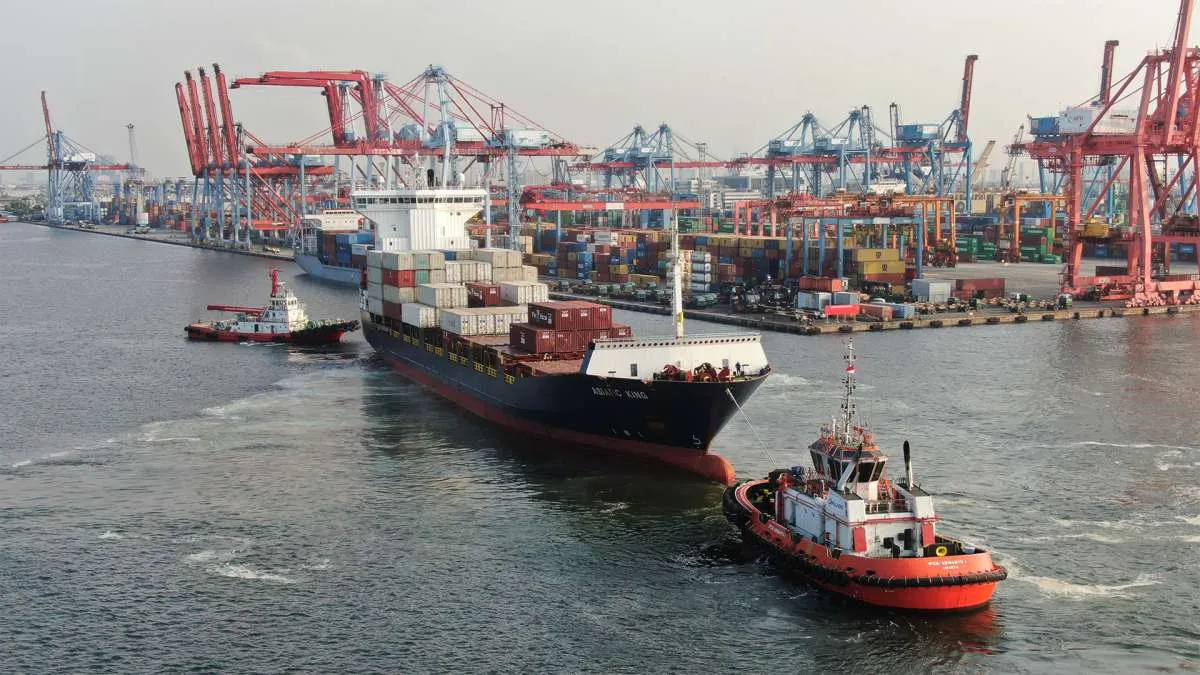 Pacu Ekspor-Impor, IPC TPK Layani Rute Tambahan Tujuan Vietnam 