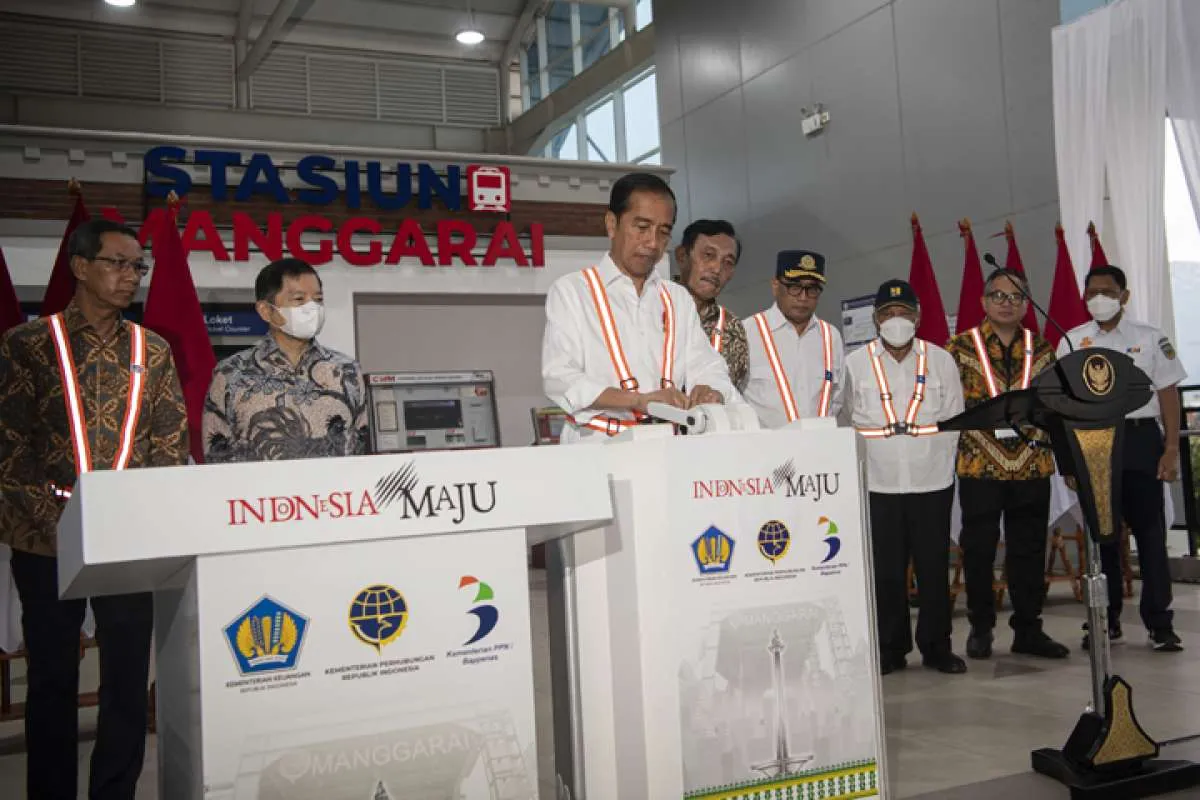 Presiden Jokowi Resmikan Pengembangan Stasiun Manggarai Tahap I