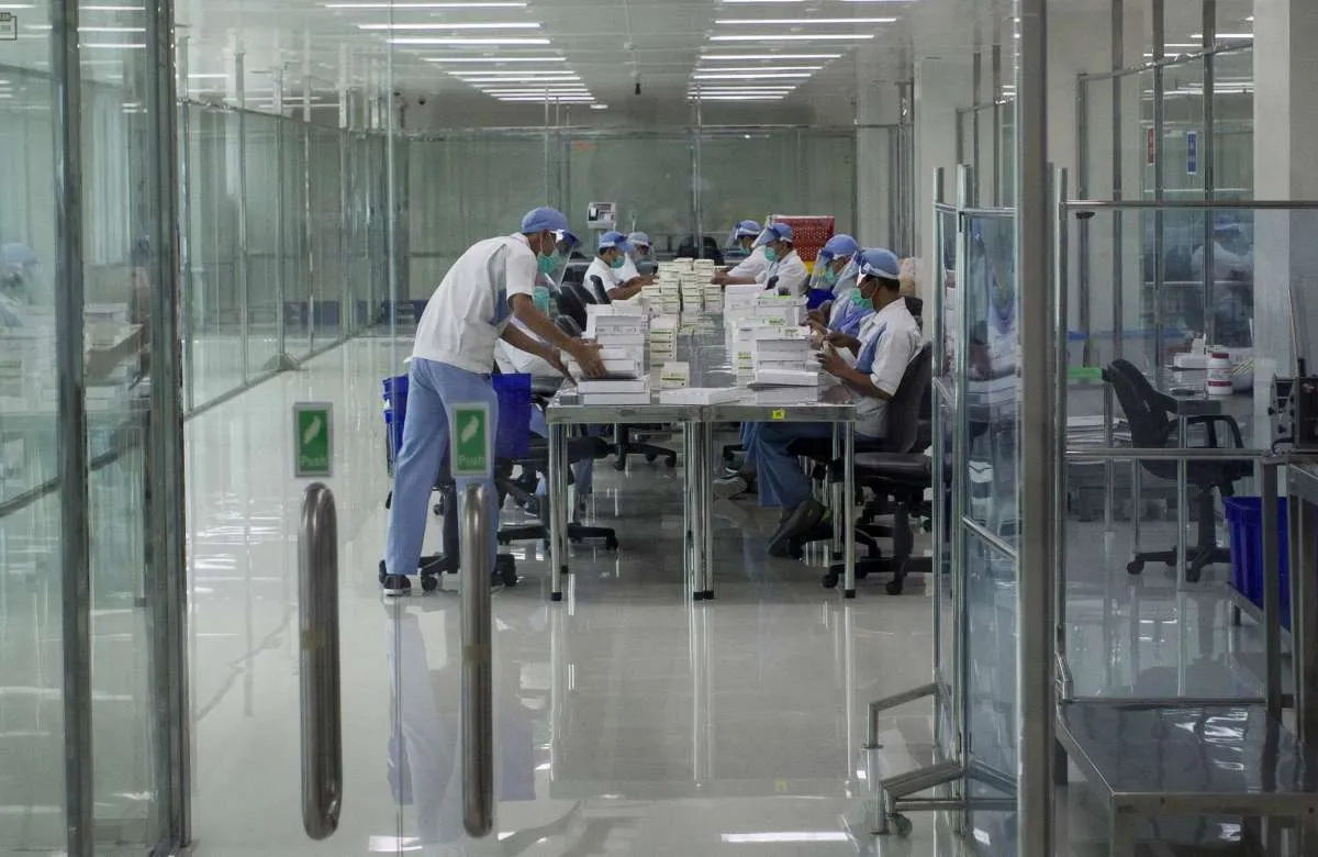 Evaluasi uji klinis tahap 3 vaksin corona Bio Farma kelar Maret 2021