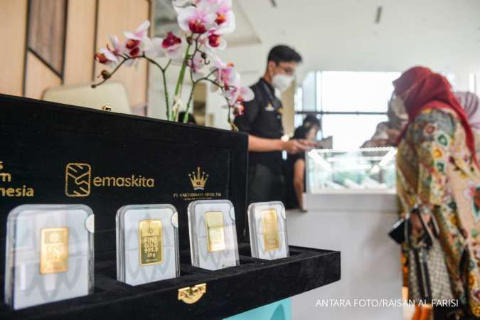Harga Emas Hari Ini Turun Rp 2.000, Selisih dengan Buyback Masih Rp 96.000