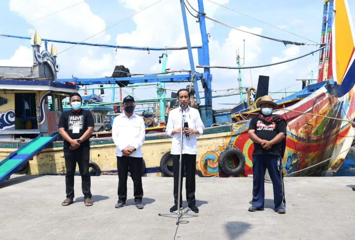 Janji Jokowi saat menemui nelayan di Lamongan, Jawa Timur 
