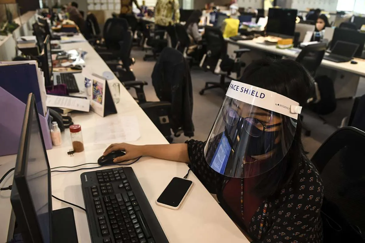 Waspada klaster perkantoran, taati protokol kesehatan ini bagi karyawan di kantor