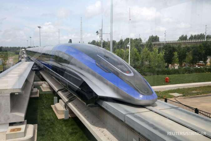 China Luncurkan Jalur Kereta Peluru Lintas Laut Pertama