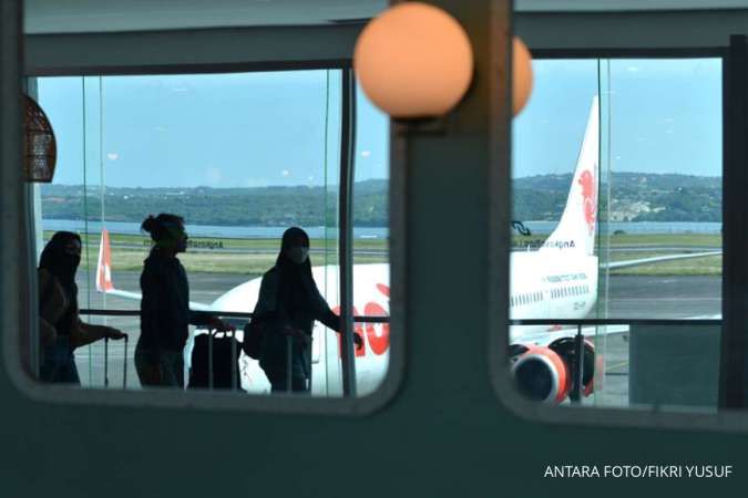 Harga Tiket Pesawat Terbang di Indonesia Masih Tinggi, Ini Pemicunya