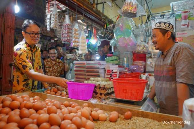 Tinjau Pasar Cisaat Sukabumi, Wamendag Jerry: Stok dan Harga Bapok Aman