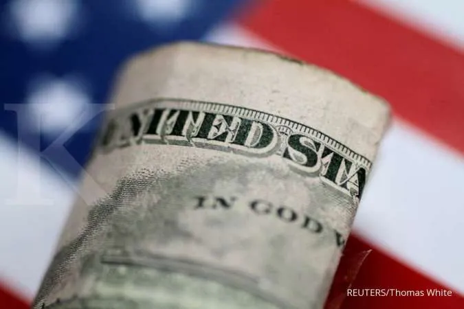 FOREX: Dollar gains as FX volatility drops