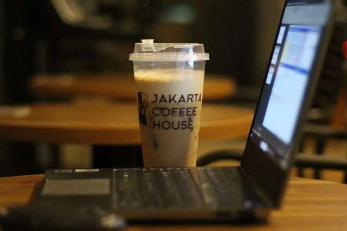 Menyeruput Fulus dari Secangkir Kopi Hitam