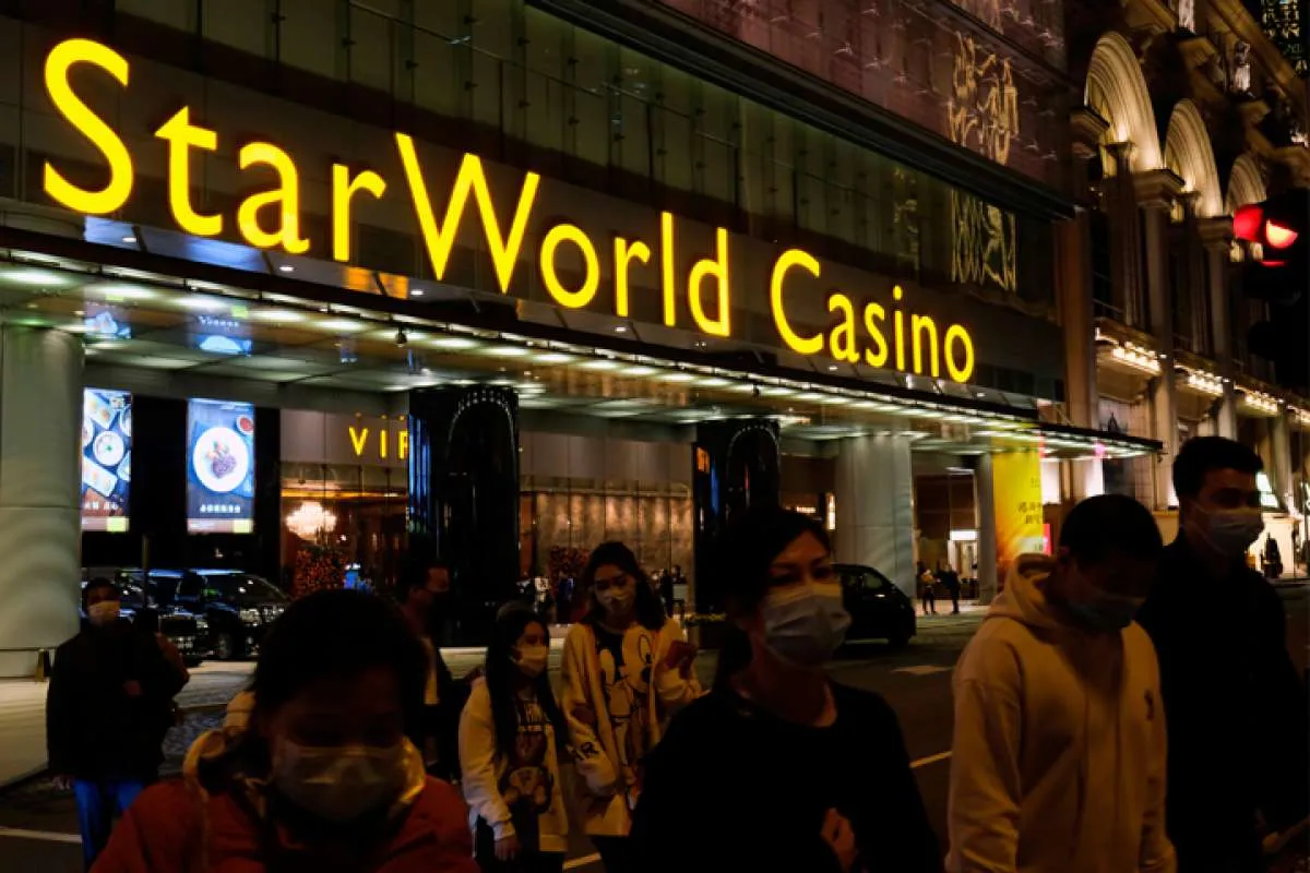 Hanya untuk yang bermasker: Kasino Makau dibuka kembali setelah suspensi virus corona