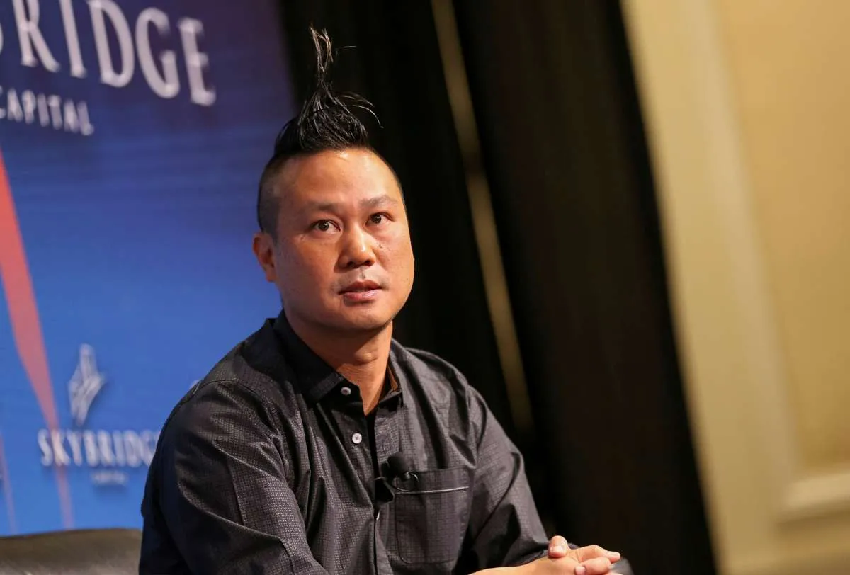 Mantan CEO Zappos Tony Hsieh meninggal pada usia 46 tahun