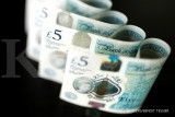 Spekulasi kenaikan suku bunga Inggris makin kencang, poundsterling melemah