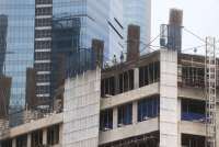 Kejar Proyek, Konstruksi Ikut Terkerek 