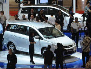 Pasar Mobil 2010 Bisa Tumbuh 23,3%