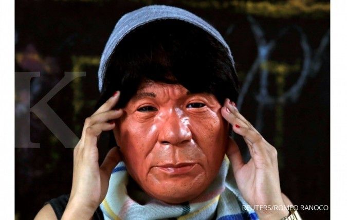 Topeng Presiden Filipina Duterte lagi 
