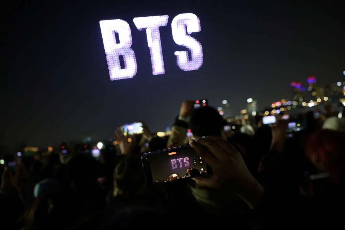 BTS Comeback: Pendapatan Tur 2026-2027 Diproyeksi Tembus Rp 30,7 Triliun