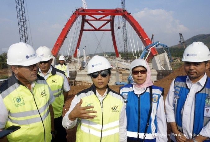Dua cross girder jembatan Kalikuto tol Batang-Semarang jatuh, pengerjaan dihentikan