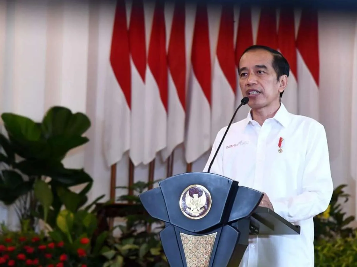 Tekankan protokol kesehatan, Jokowi sebut Covid belum usai