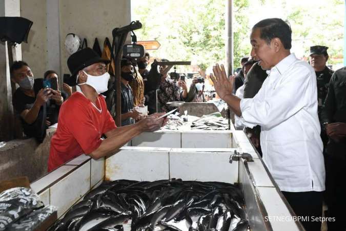 Jokowi: Harga Beberapa Komoditi Pangan di Pasar Kelapa Kota Cilegon Masih Tinggi