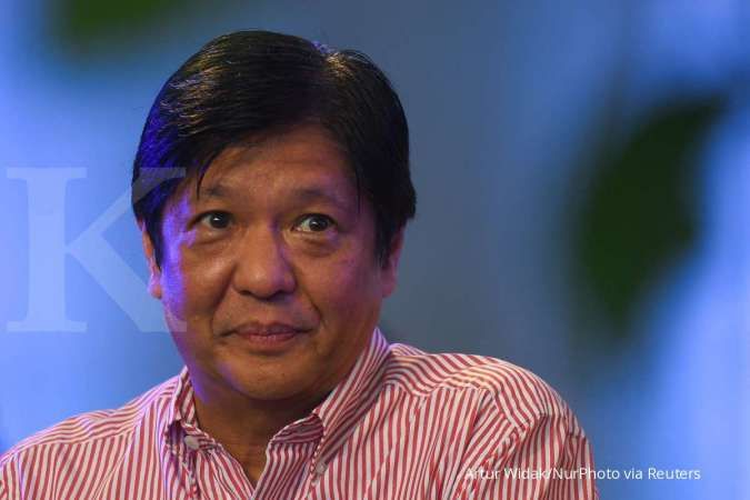 Putra mendiang diktator Filipina Marcos akan mencalonkan diri sebagai presiden