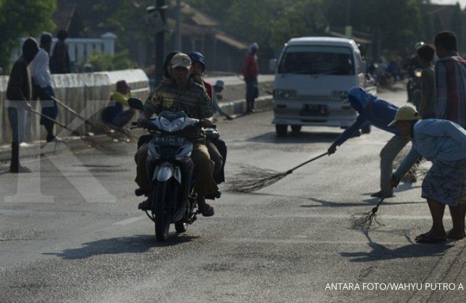 Pemudik bermotor dialihkan hindari simpang Jomin 