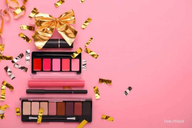 Tak Hanya Make-Up, Ini 6 Inspirasi Kado Natal buat yang Suka Kecantikan