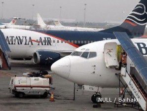 Inilah maskapai yang suka telat pada Juli-November 2011