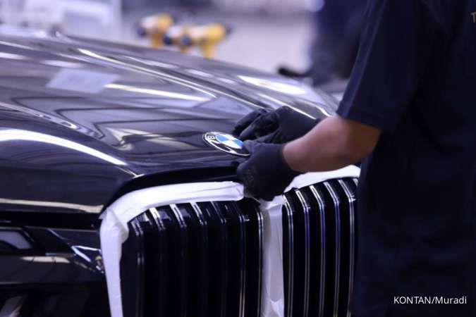 BMW Pimpin Pasar Mobil Listrik Premium di Indonesia