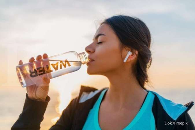 Cukup Minum Air, Begini 5 Cara Efektif Menurunkan Gula Darah Secara Alami