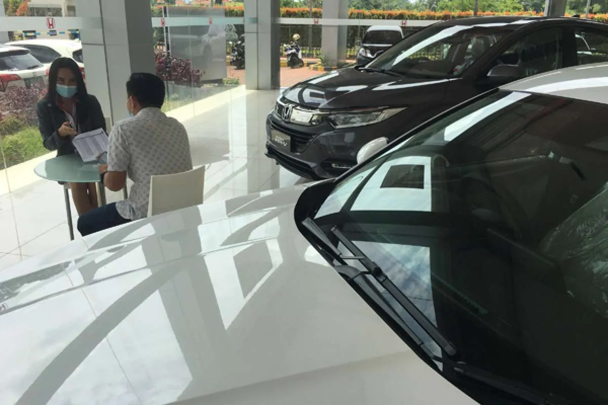 Penyaluran KKB perbankan mendaki terkerek penjualan mobil baru