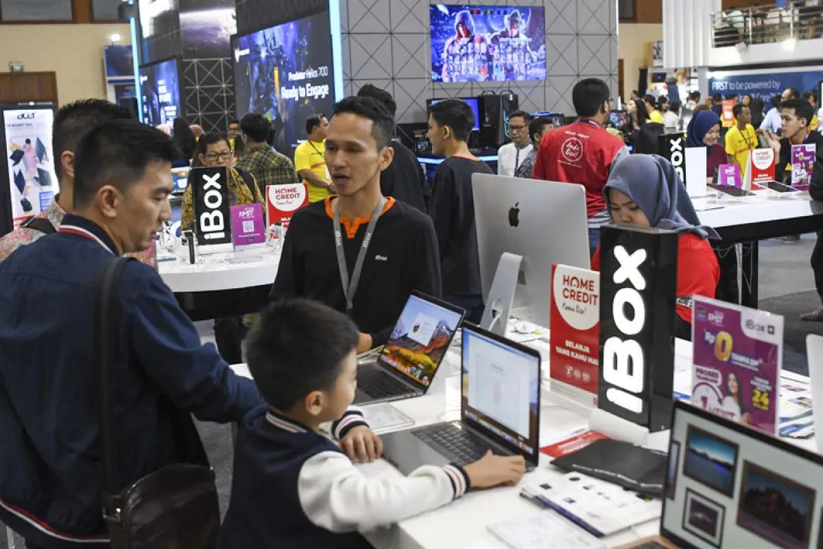 Permintaan laptop naik seiring kebijakan kerja dan belajar dari rumah