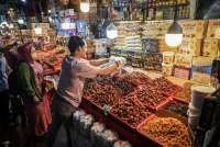 Manis Cuan Bisnis Buah dari Timur Tengah