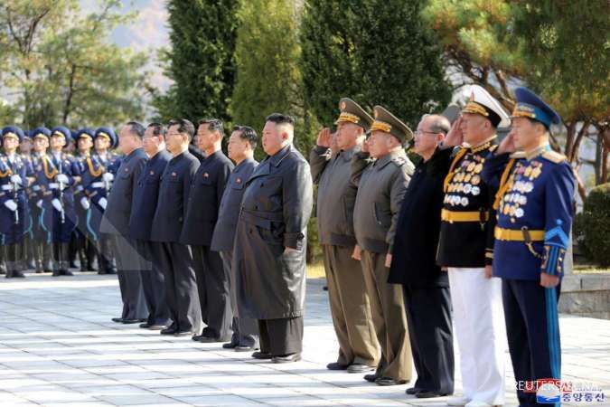 Kim Jong Un kunjungi pemakaman tentara China yang tewas selama Perang Korea
