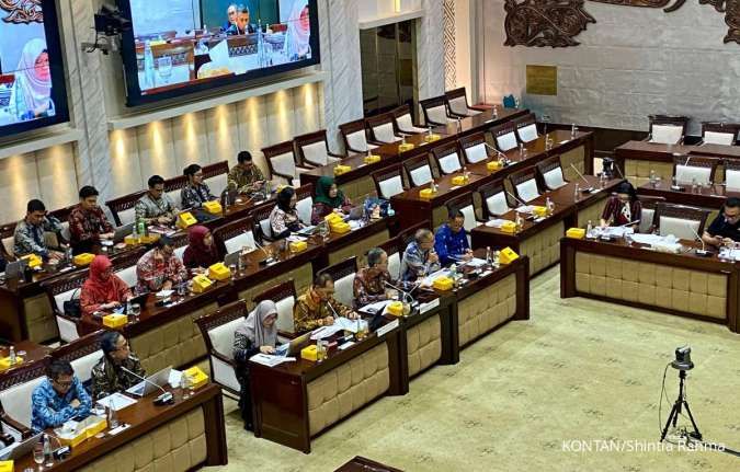 OJK Resmi Menunda Kebijakan Co-Payment 10% Asuransi Kesehatan