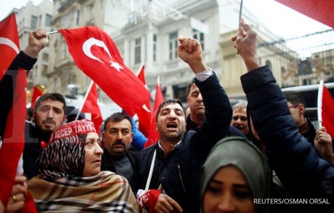 Polisi Turki tahan 12 orang diduga terkait teroris