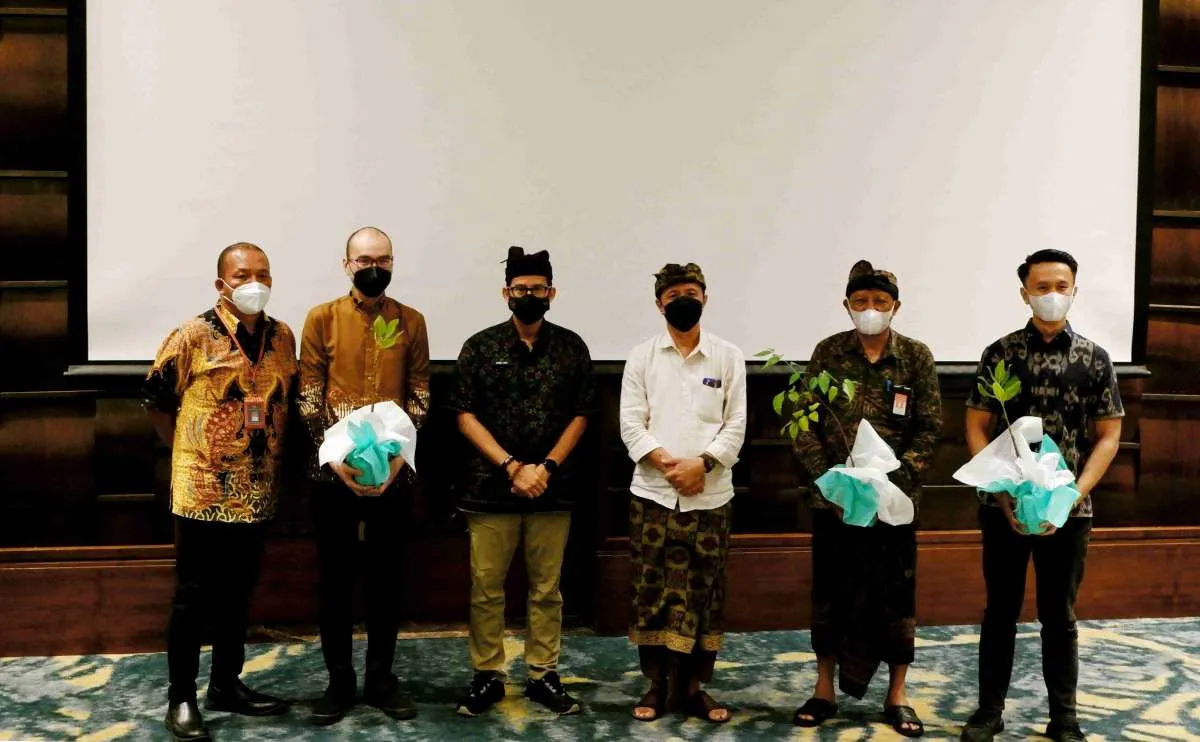 Dukung Pariwisata Berkelanjutan, Traveloka Tanam 40.000 Bibit Bakau di Bali