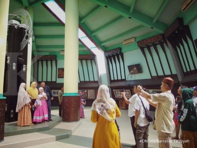 Lebaran, Tugu Khatulistiwa jadi wisata idola di Pontianak