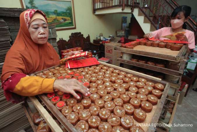 Produksi kue keranjang di Surabaya